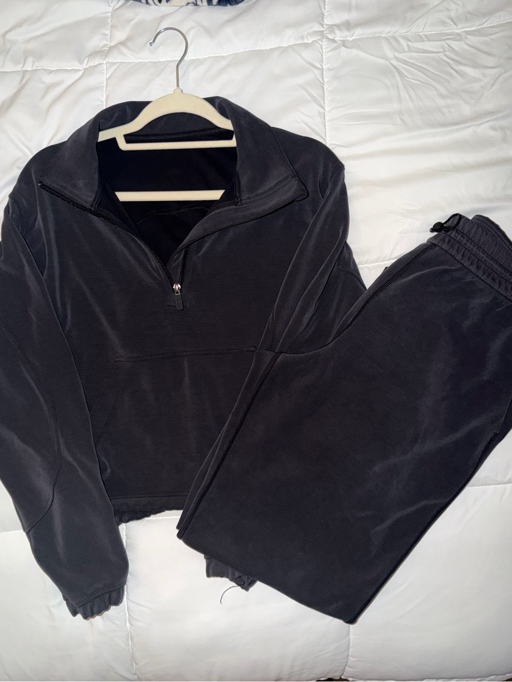 Lululemon Women’s Size 12 Black Half Zip Pullover Wide Leg Pants Set